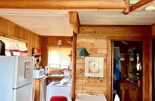 Corvallis Cabin | Wilderness Spirit Cabins, LLC-'Eagle Nest'- Heavenly Mountain Views