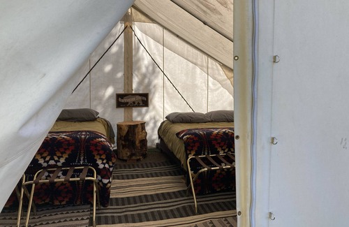 Flagg Ranch Bed & Breakfast | Wilderness Trails Outfitters - Bedroll and Breakfast ™