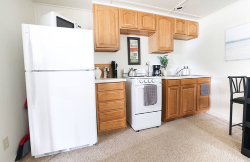 Colville Cabin | Wilderness West Resort Cabin 5