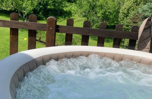 Rakovica House | WILDERNEST Plitvice holiday 150m/2 house Garden&private forrest hot tube&sauna