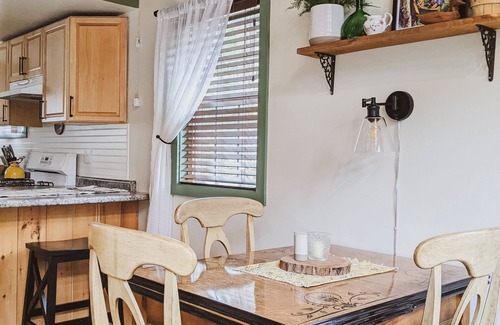Grafton Cabin | WildeWoods Cabin - pet-friendly, yard + gardens, gas fireplace + outdoor firepit