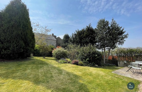 Weymouth Cottage | Wildflower Cottage - Sutton Poyntz