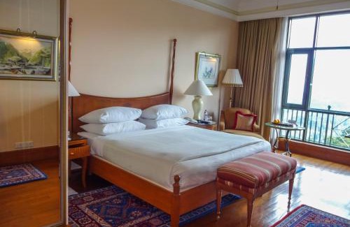 Chharabra Hotel | Wildflower Hall, An Oberoi Resort, Shimla