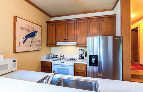 Elkhorn Condo | Wildflower Retreat with Resort Access | Pool, Golf, and More!