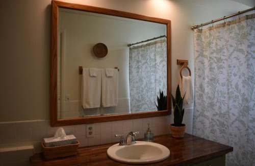 Garfield Apartment | Wildflower Suites North