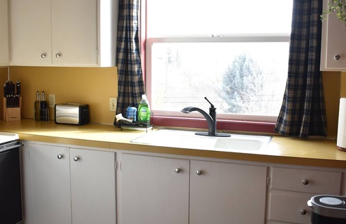 Garfield Apartment | Wildflower Suites South