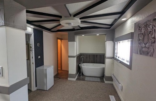 Manitoba House | Wildgoose Accommodation