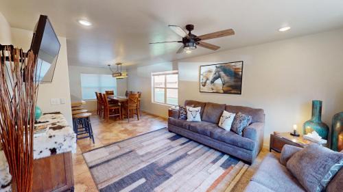 Moab South Valley House | Wildhorse Canyon #14A3