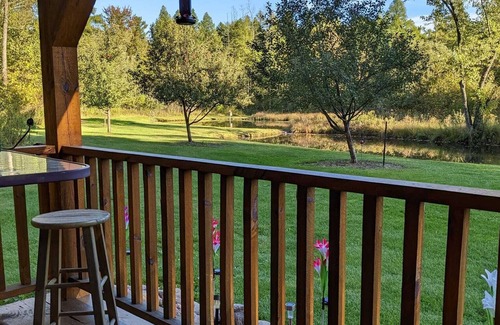 Iola Cabin | Wildlife Cabin! Spring-fed Ponds! Apple Orchard!