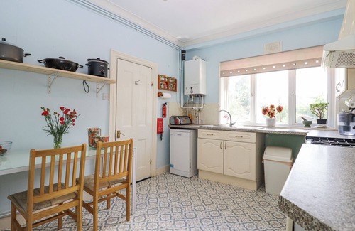 Margate House | WILDLIFE HAVEN, family friendly, country holiday cottage in Margate