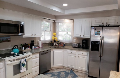 Shipyard Plantation Villa | Wildlife Watching! Lagoon & Golf view, beach gear incl! 2 outdoor patios.