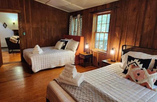 Waynesville Hotel | Wildrest Hotel