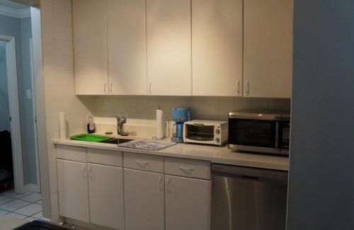 Connaught Apartment | Wildrose : 2-Bedroom City Apartment