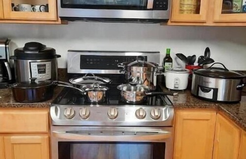 Sequim House | Wildwood. 8 acre private retreat close to town.