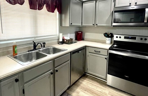 Pigeon Forge Condo | Wildwood Retreat-Borders Dollywood with Mountain View’s!