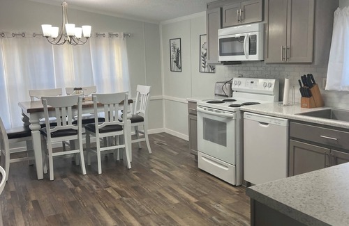 Boscobel House | Wildwood Retreat - Newly remodeled