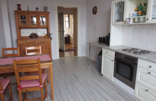 Goerlitz Apartment | Wilhelminian style house - spacious with antique details near the old town
