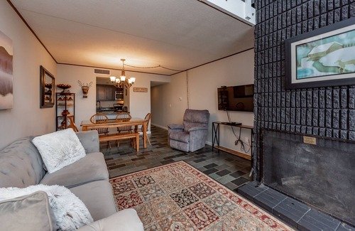 Thayerville Condo | Will O' The Wisp 510G: Newly Renovated Lakefront 2 Bedroom Condo, Brand New Walk