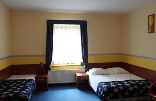 Stronie Slaskie Bed & Breakfast | Willa Akme