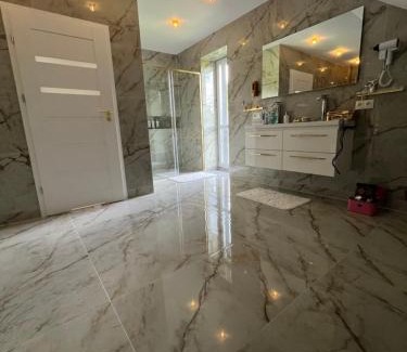 gmina Zołynia Villa | Willa Apartament Prestige z sauną i siłownią na wyłączność