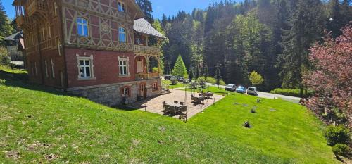 Miedzygorze Villa | Willa Trebla