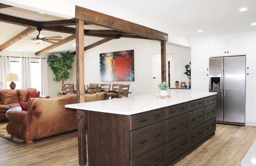 Gordonville House | Willard Lodge | Hottub