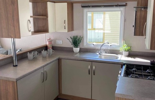 Clacton-on-Sea House | Willerby, 2 bedroom Caravan, surrounded by nature