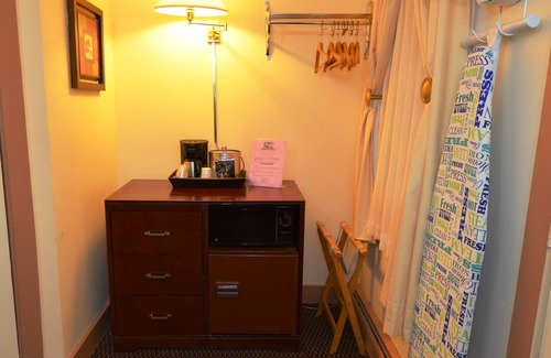 Williamstown Hotel | Williamstown Motel