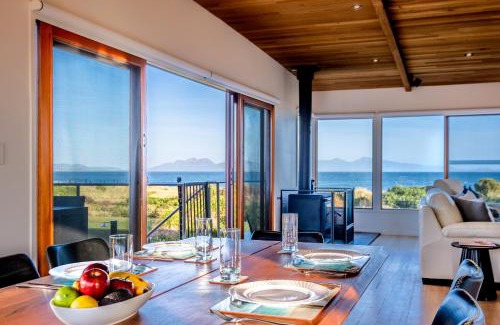 Dolphin Sands House | Willoah's Retreat