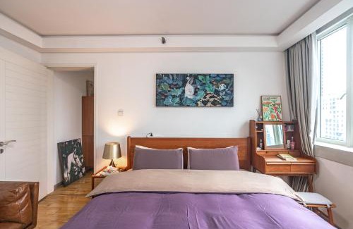 Yuzhong Apartment | Willow Bank Flowers Sing