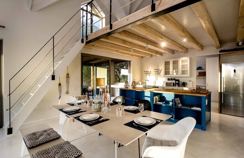Noordhoek Villa | Willow Beach House right on the sand dunes of Noordhoek's Long Beach