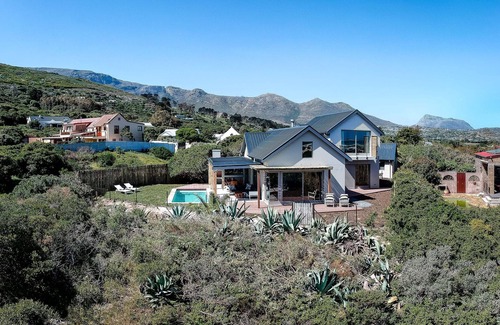 Noordhoek Villa | Willow Beach House right on the sand dunes of Noordhoek's Long Beach