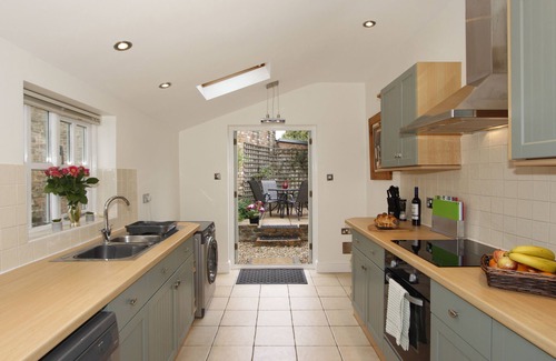 Ely Cottage | Willow Cottage - Central Ely