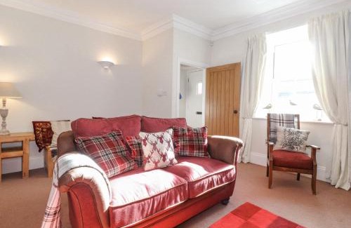 Lesbury House | Willow Cottage