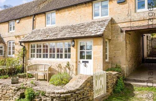 Chedworth House | Willow Cottage