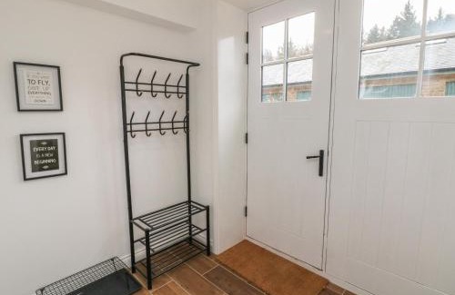 Hollow Meadows House | Willow Cottage