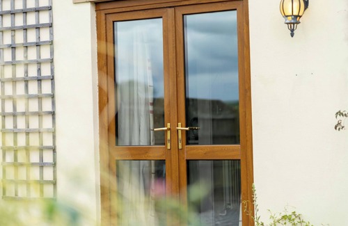 Caldwell Cottage | WILLOW COTTAGE, pet friendly, character holiday cottage in Eppleby