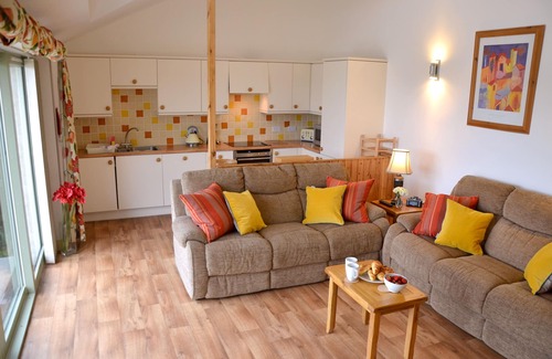 Grampound Cottage | Willow Cottage Purpose built wheelchair friendly cottage