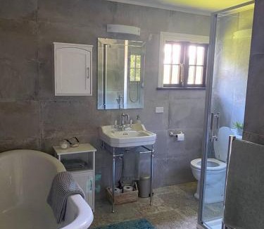 Brightwater House | Willow Cottage Retreat