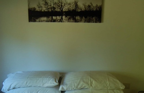 North Perrott Ski Chalet | Willow Lakeside Lodge