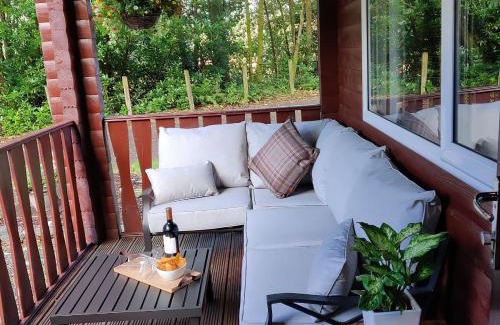 Rashfield House | Willow Lodge