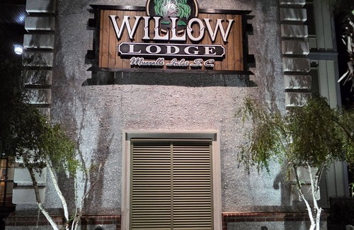 Murrells Inlet Hotel | Willow Lodge
