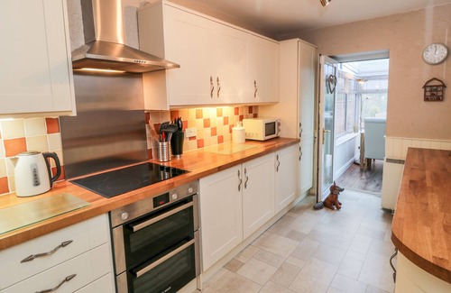 Glaisdale Cottage | WILLOW NOOK, pet friendly, character holiday cottage in Lealholm