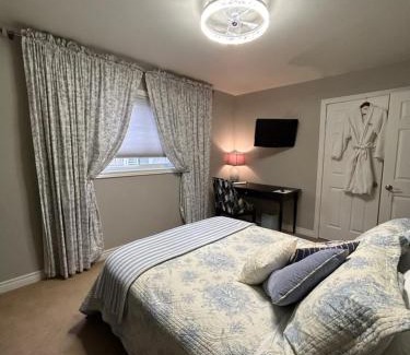 Port Perry Bed & Breakfast | Willow Pond Satellite B&B