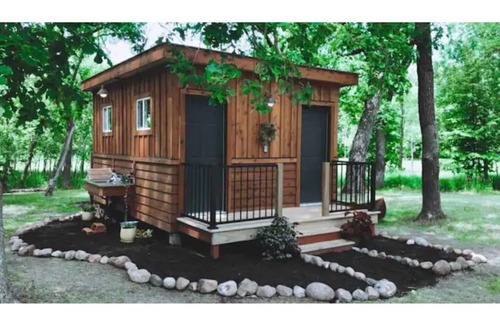 Battle Lake RV Rental | Willow Tent at The Grove Glamping