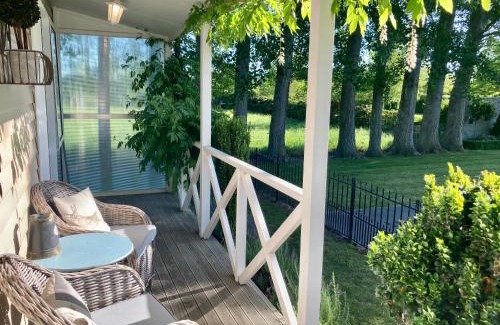 Lincoln House | Willow Tree Cottage