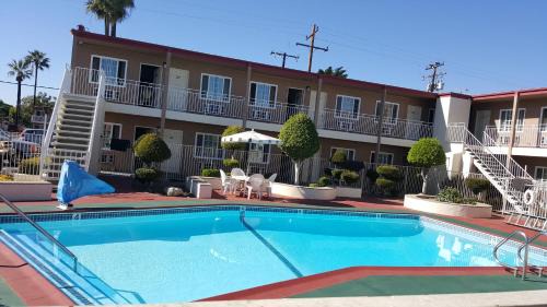 Fullerton Hotel | Willow Tree Lodge