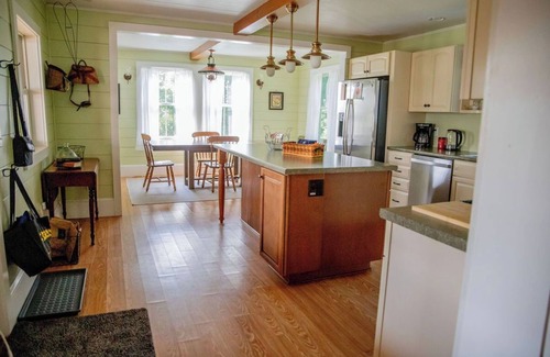 Canton Other | Willow View - 4-bedroom renovated Farmhouse surrounded by nature