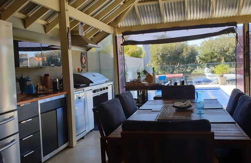 South Yunderup House | Willow Waters Holiday Home FREE Wi-Fi