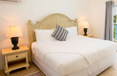 Sandys Hotel | Willowbank Resort